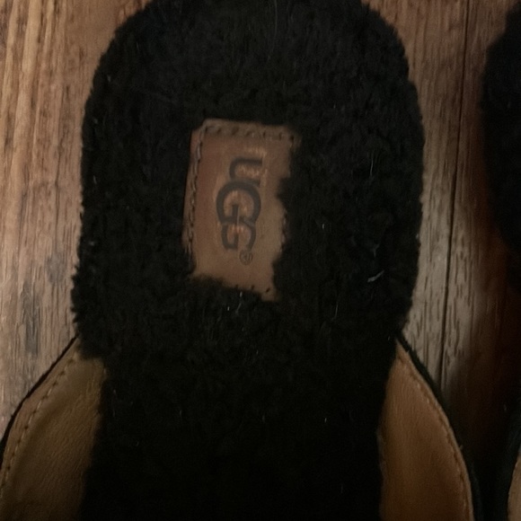 UGG Fuzzalicious Slipper/Flats - Picture 7 of 8